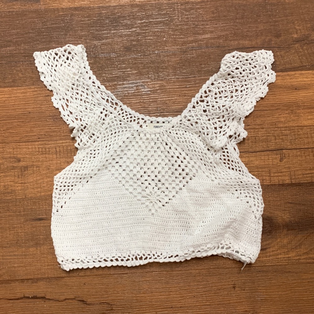 White knit crop top